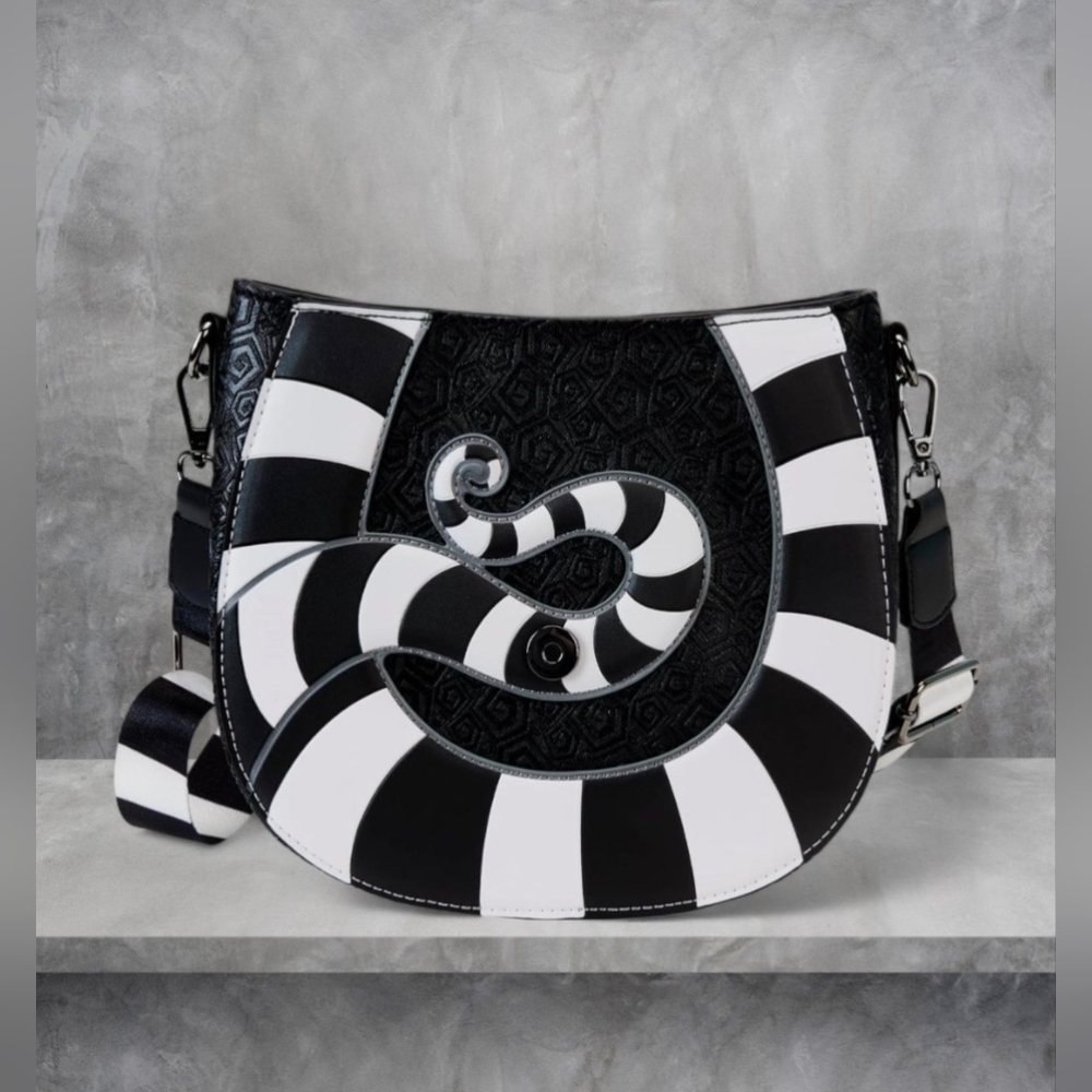 NWT Beetlejuice Sandworm Crossbody Loungefly 🖤 - Picture 4 of 6